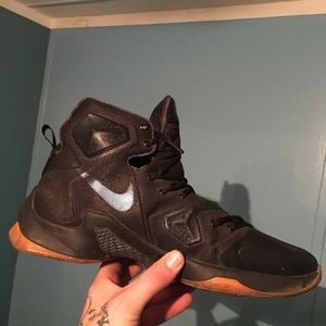 LeBron James 13 size 12